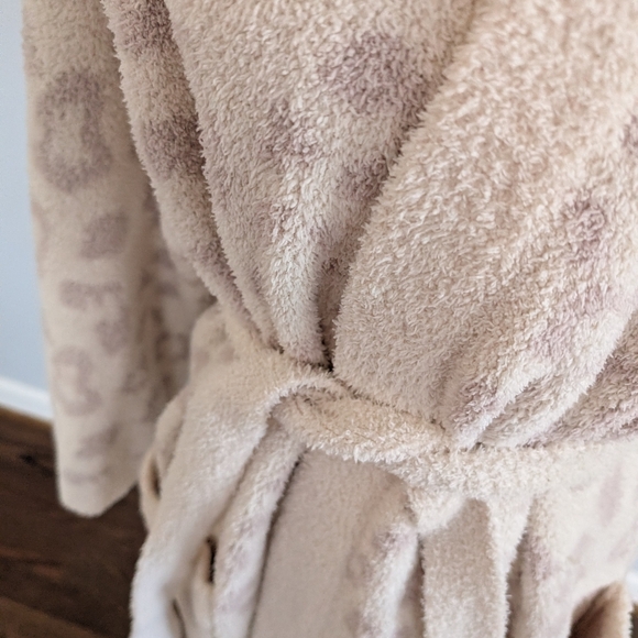 CozyChic® Knit In the Wild Long Sleeve Leopard Print Short Robe XL - Picture 8 of 8